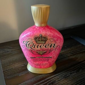 Designer Skin Queen Indoor Tanning Bronzer. Used. 3/4’s full.